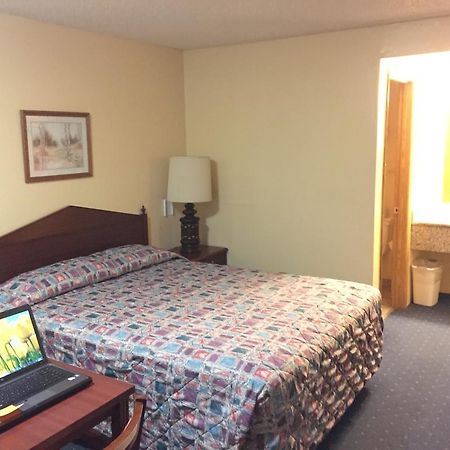 Stagecoach Inn Motel Molalla Ngoại thất bức ảnh
