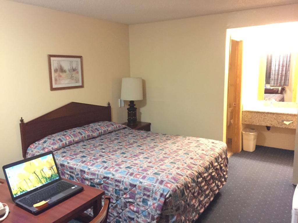 Stagecoach Inn Motel Molalla Ngoại thất bức ảnh