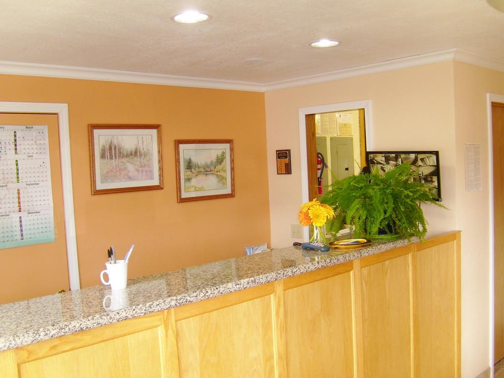 Stagecoach Inn Motel Molalla Ngoại thất bức ảnh