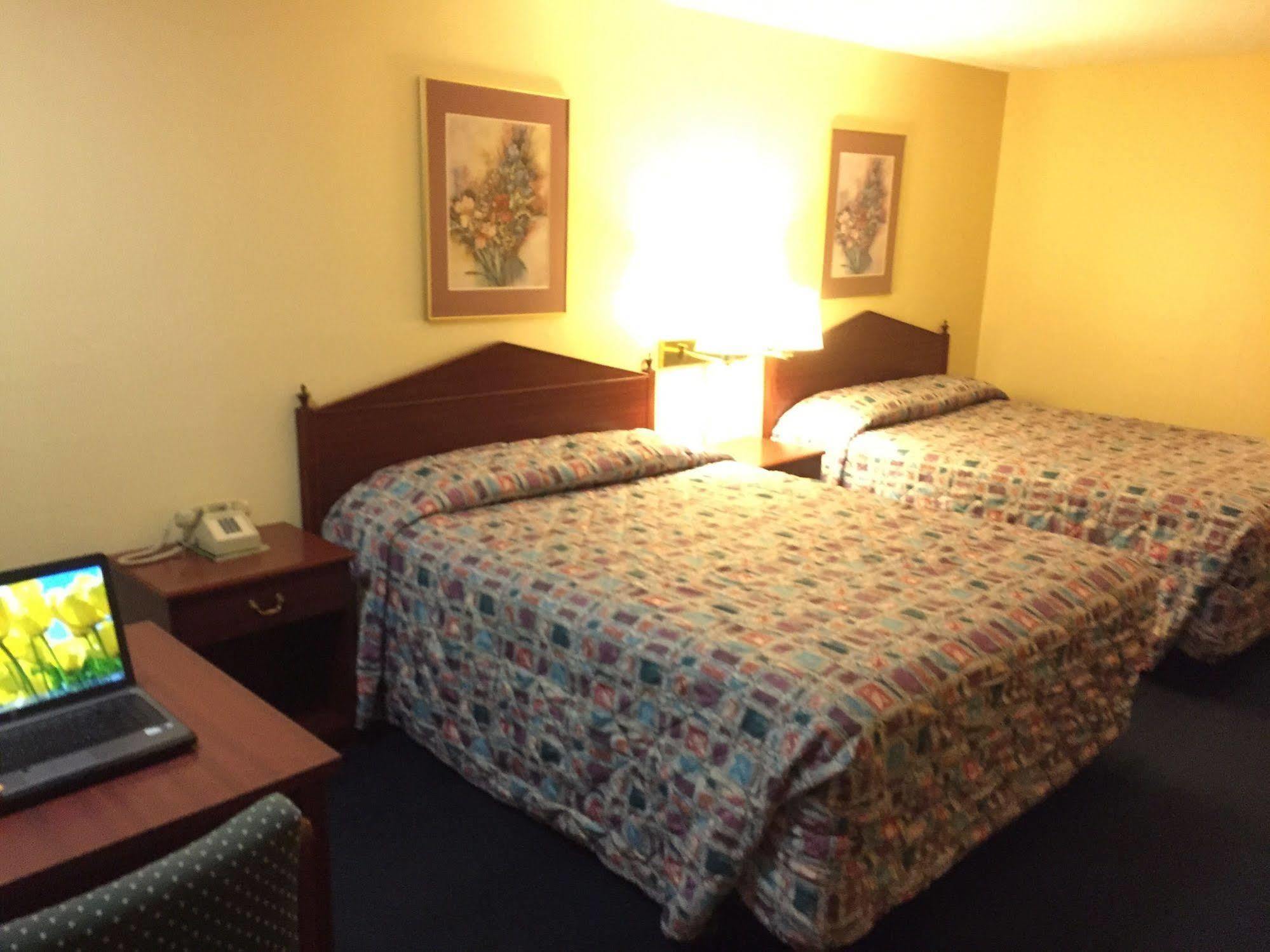 Stagecoach Inn Motel Molalla Ngoại thất bức ảnh
