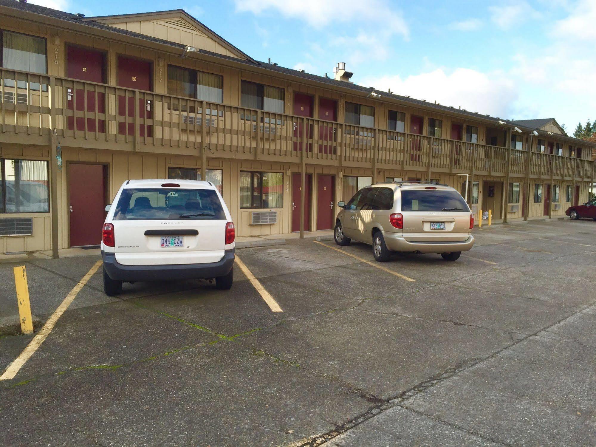 Stagecoach Inn Motel Molalla Ngoại thất bức ảnh